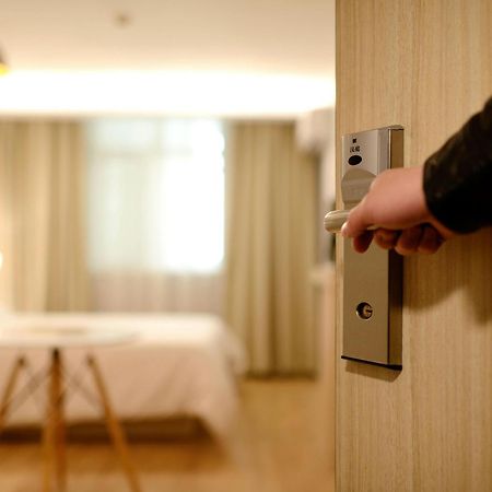 Hotel Sukoon - Ramesh Nagar Нью-Дели Экстерьер фото