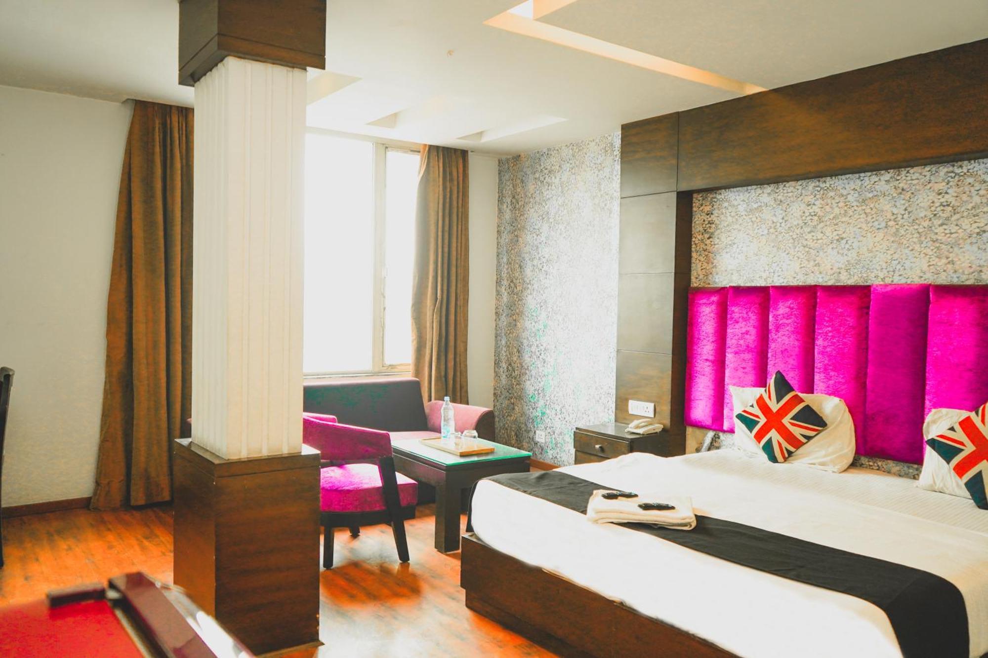 Hotel Sukoon - Ramesh Nagar Нью-Дели Экстерьер фото