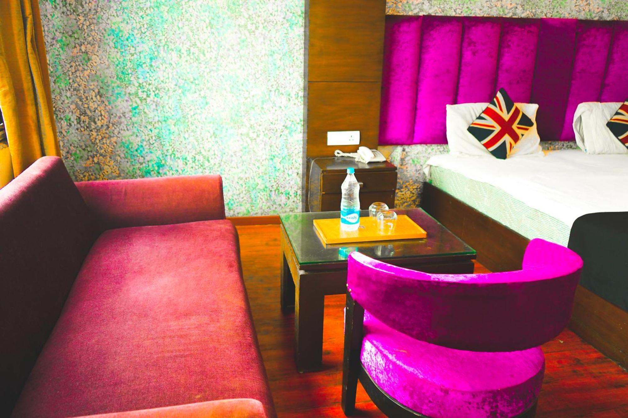 Hotel Sukoon - Ramesh Nagar Нью-Дели Экстерьер фото