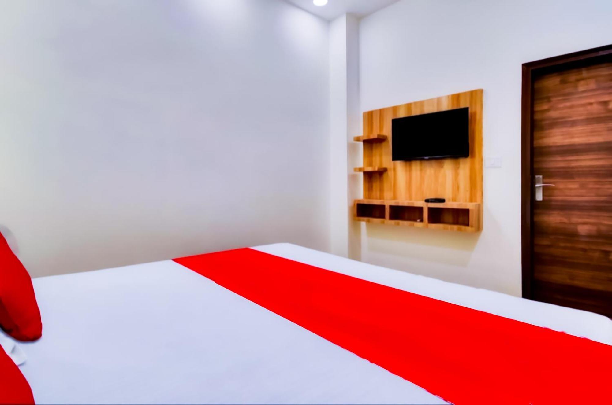 Hotel Sukoon - Ramesh Nagar Нью-Дели Экстерьер фото