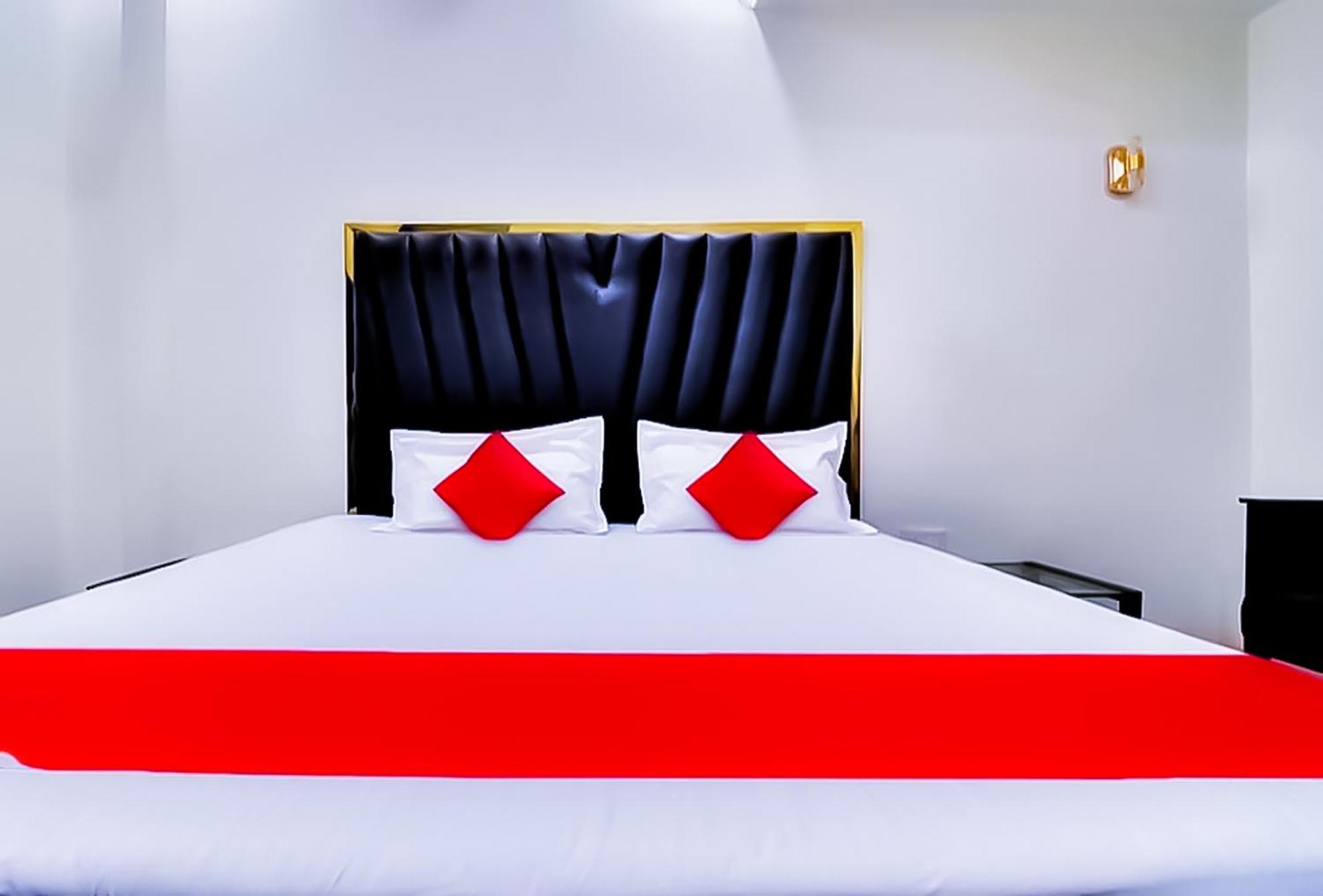 Hotel Sukoon - Ramesh Nagar Нью-Дели Экстерьер фото
