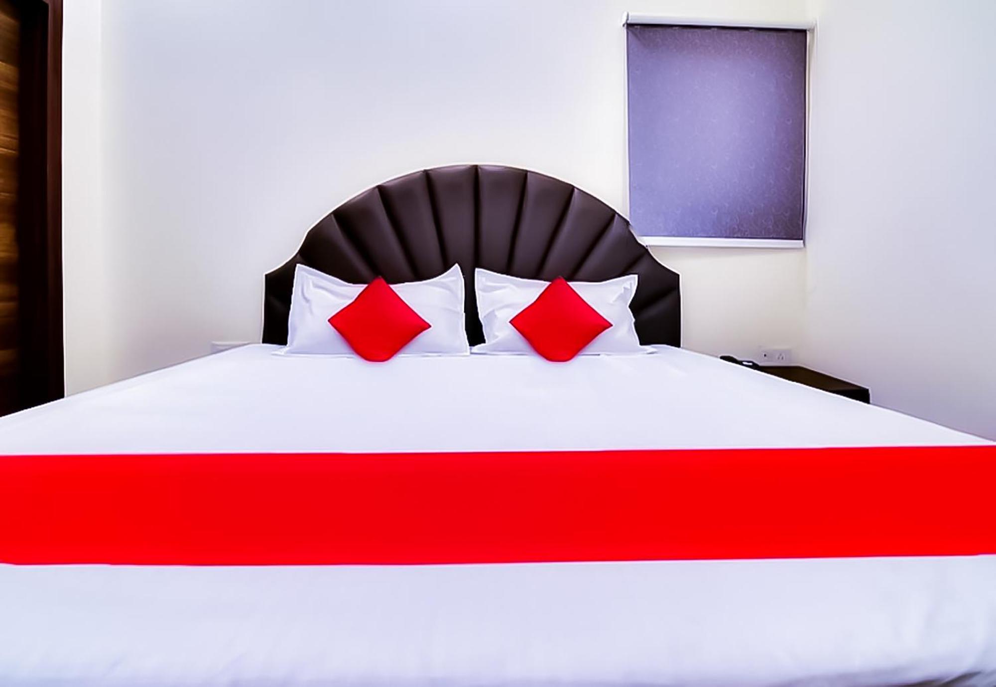 Hotel Sukoon - Ramesh Nagar Нью-Дели Экстерьер фото