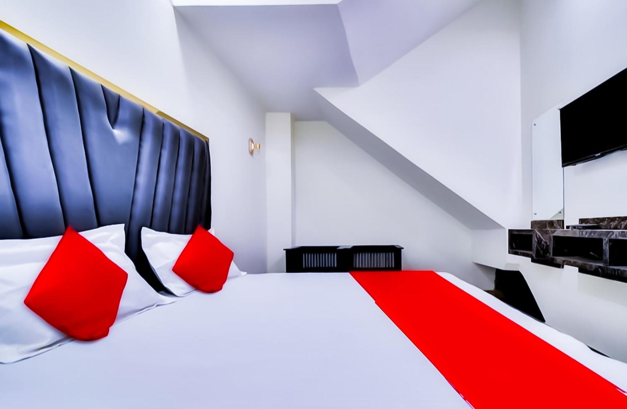 Hotel Sukoon - Ramesh Nagar Нью-Дели Экстерьер фото