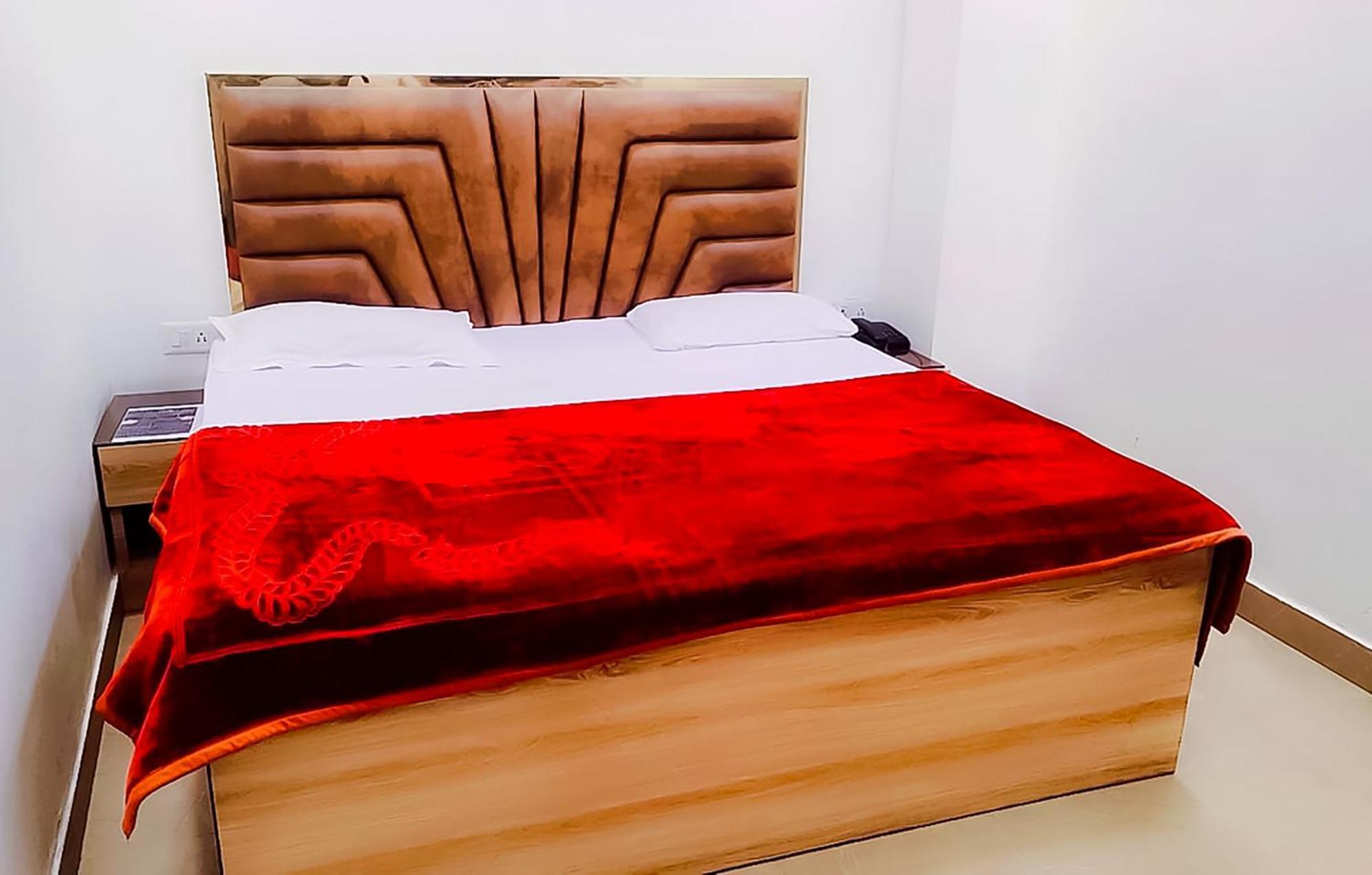 Hotel Sukoon - Ramesh Nagar Нью-Дели Экстерьер фото