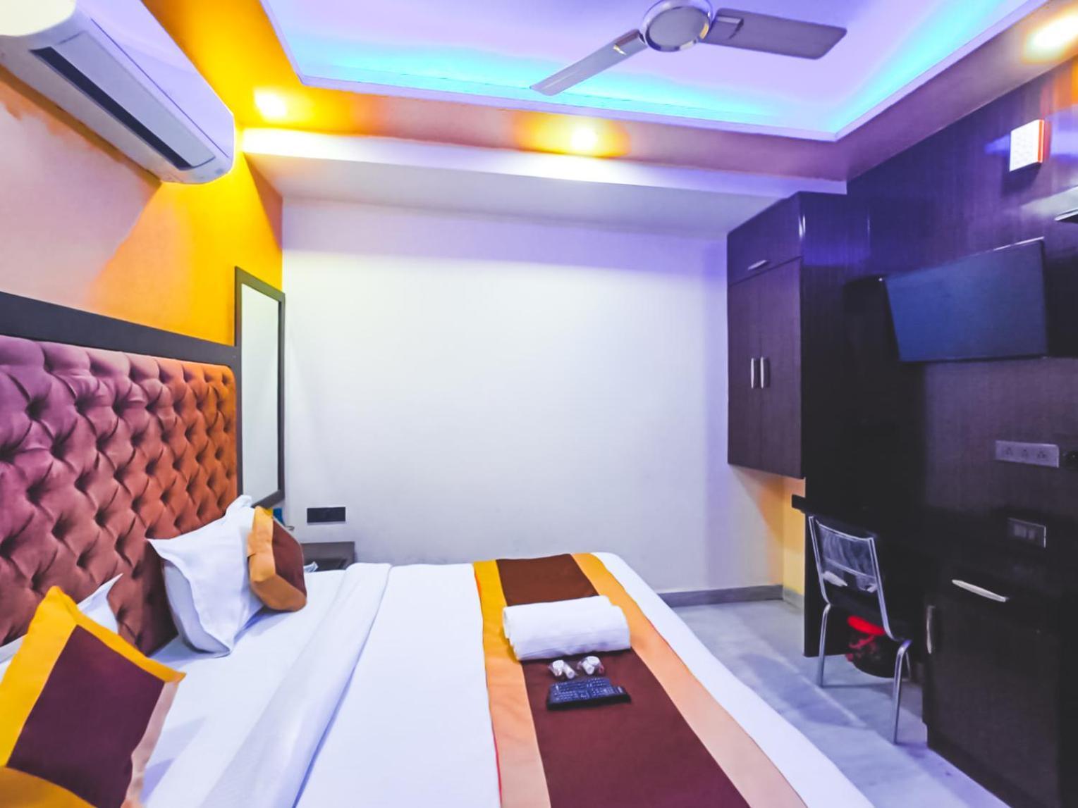 Hotel Sukoon - Ramesh Nagar Нью-Дели Экстерьер фото