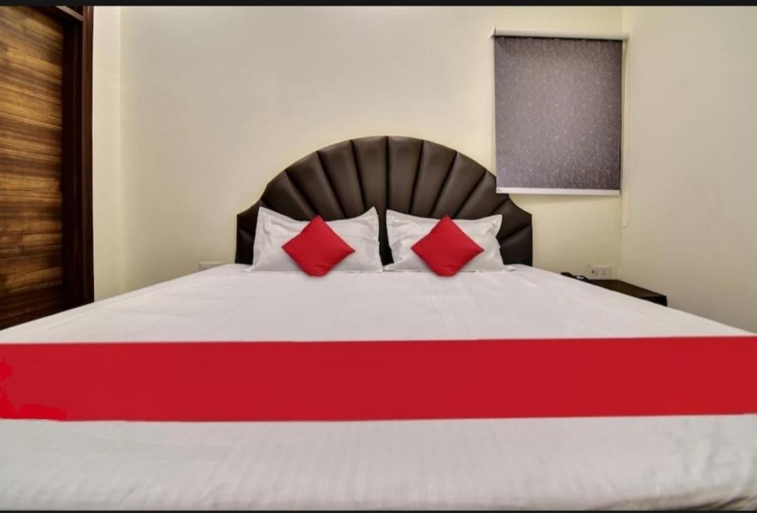 Hotel Sukoon - Ramesh Nagar Нью-Дели Экстерьер фото